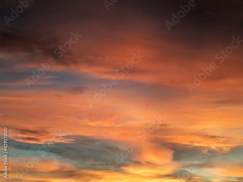 dramatic sky image - colored sky with clouds © waldwiese