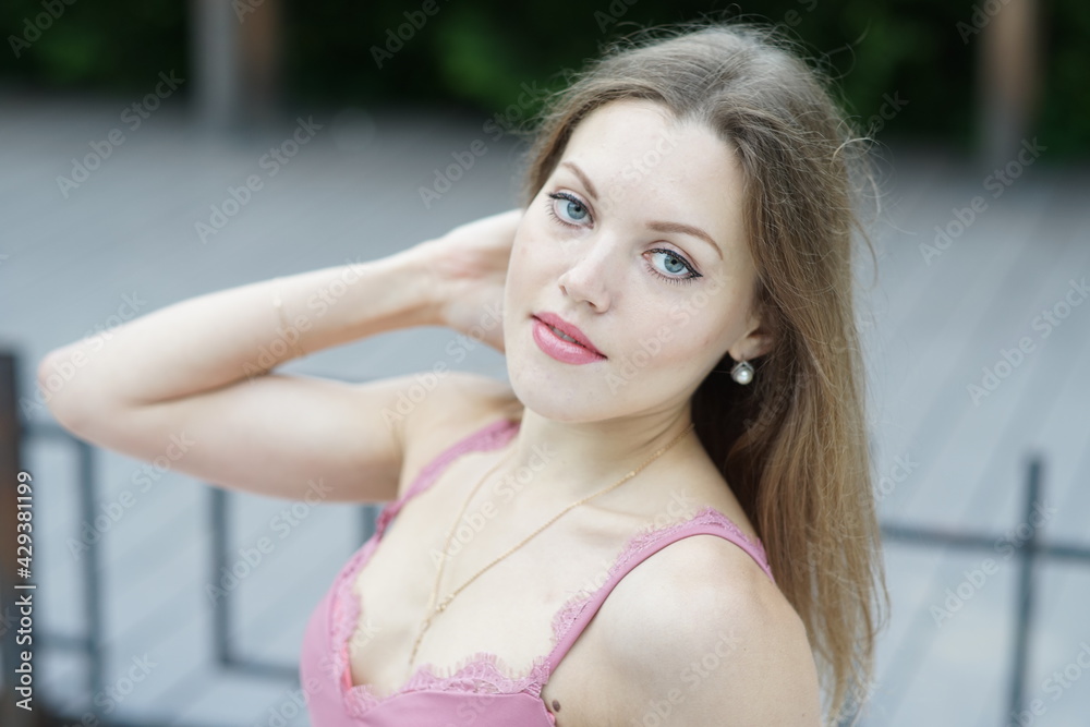 Portrait of a young beautiful girl in the park Portrait of a young beautiful girl in the park