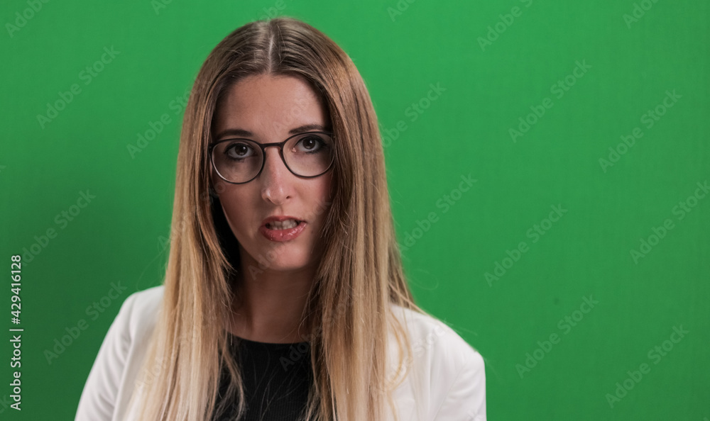 Fototapeta premium Headshot of a young pretty woman - studio photography