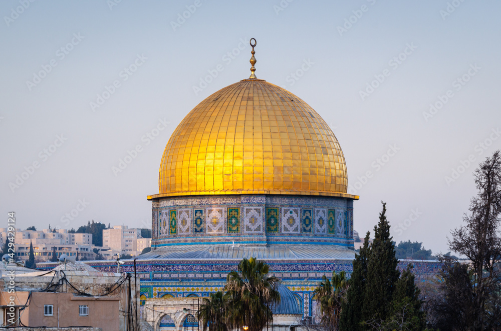 Fototapeta premium The Temple Mount, known as Haram al-Sharif to Muslims, in Jerusalem, Israel.