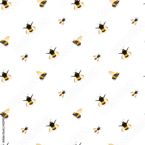 Vector seamless pattern of bumblebees, bees and wasps. Static ornament of striped insects on a transparent background.