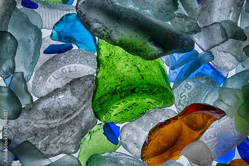 Foto Backlit Sea-Glass pieces found on Lake Erie