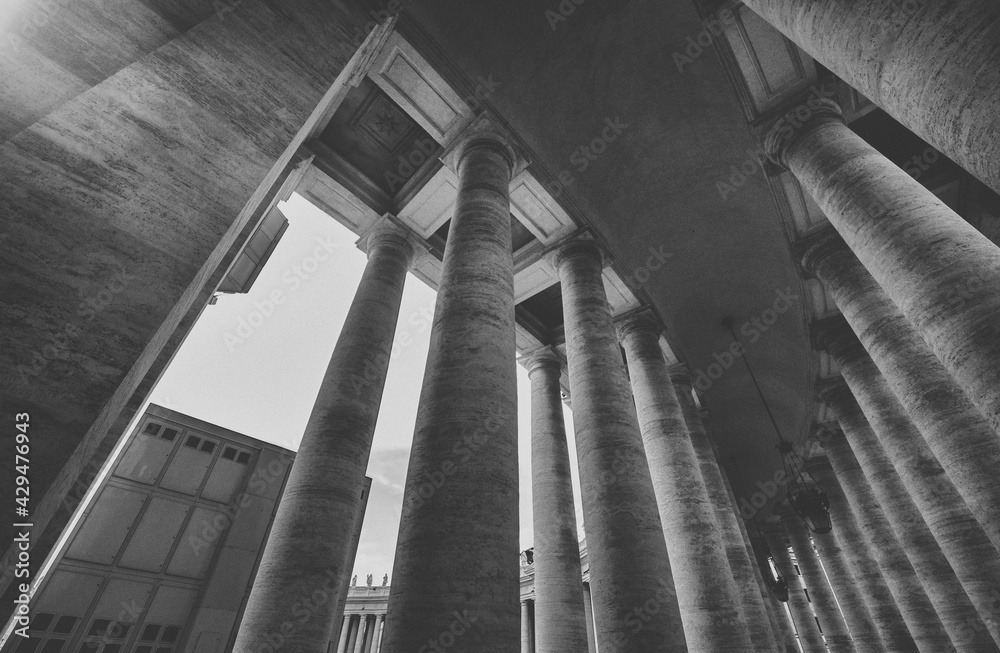 Fototapeta premium Giant Columns of Vatican Square, Rome