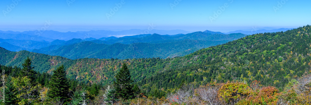 Fototapeta premium Autumn in the Appalachian Mountains Viewed Along the Blue Ridge Parkway