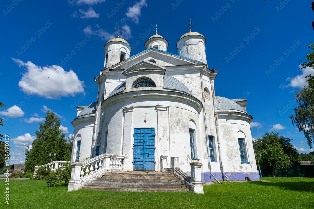 The Church of the Intercession of the Most Holy Theotokos in the village of Streshin is a stone church in the style of classicism in a centric form, rare for Belarus.