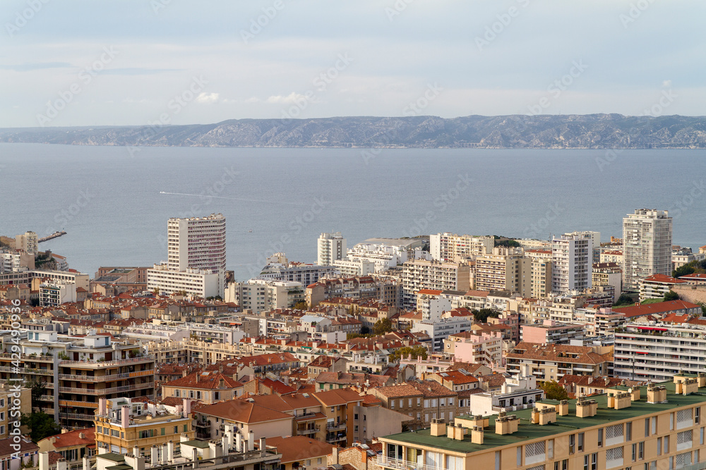 Panoramica, Vista o Skyline de la ciudad de Marsella en el pais de Francia