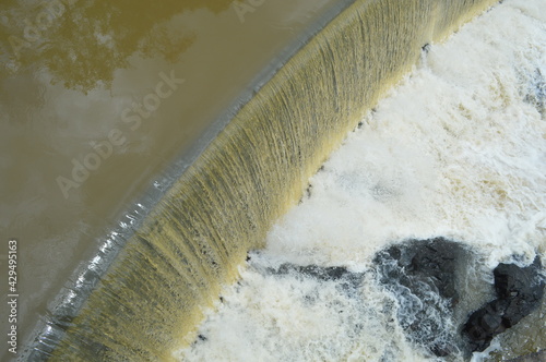 Tableau sur toile Spillway