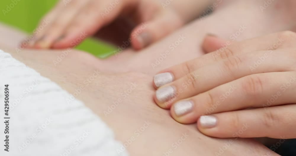 Massage the skin of the face and neck, smoothing wrinkles on the skin, preparing the skin for spa treatments.