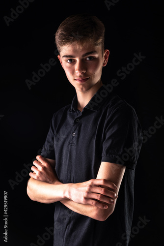 jeune beau garçon ado