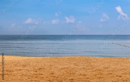 Fototapeta Naklejka Na Ścianę i Meble -  Panorama of Clean beaches, sea water and blue sky