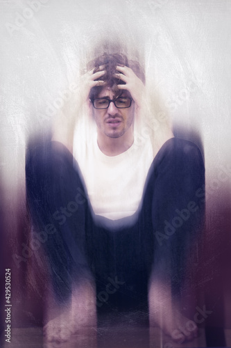 Obraz na plátne Concept of psycho or drug addict man in illusion and paranoid