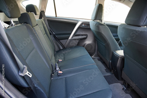 Empty clean back car seat © PixieMe