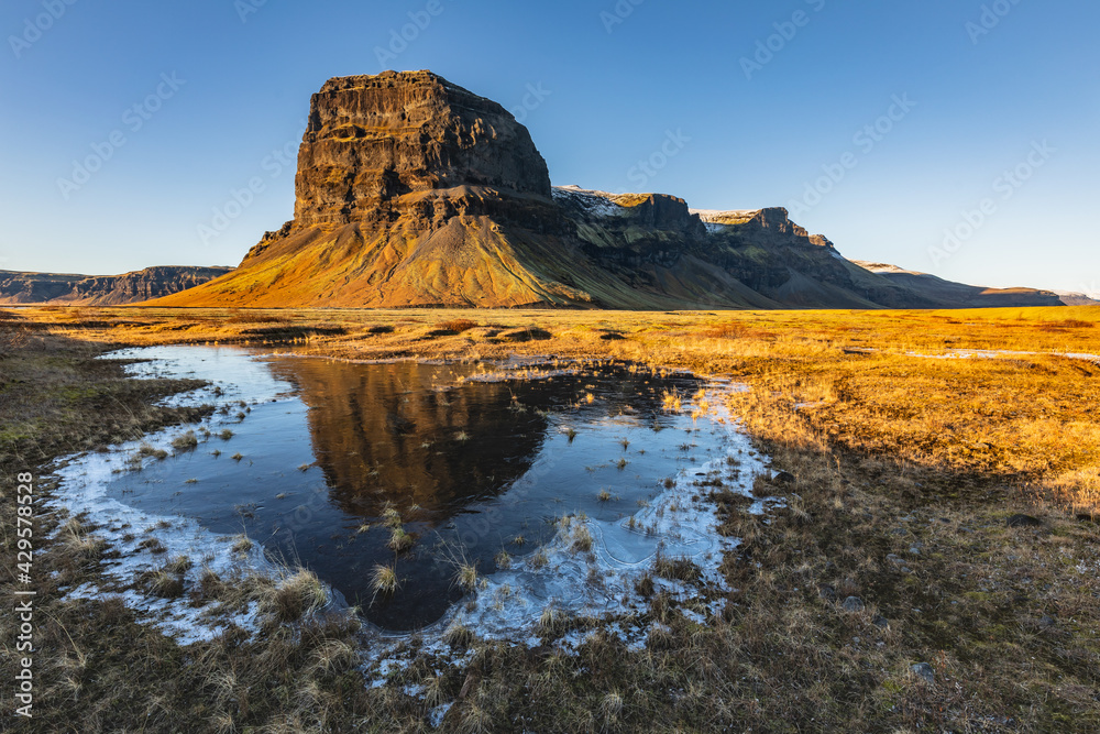 sunset in the mountains, mirrors, winter time in iceland, Lómagnúpur