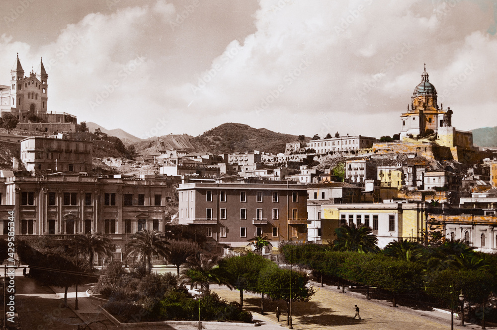 messina view of square of chatedral in the 60s