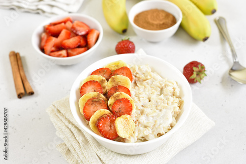 Oatmeal porridge with strawberry and banana