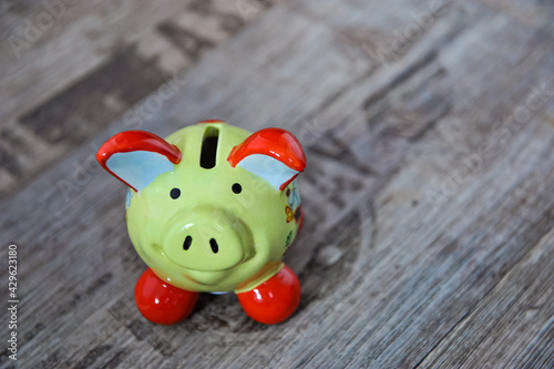 pig shape piggy bank brings fortuan