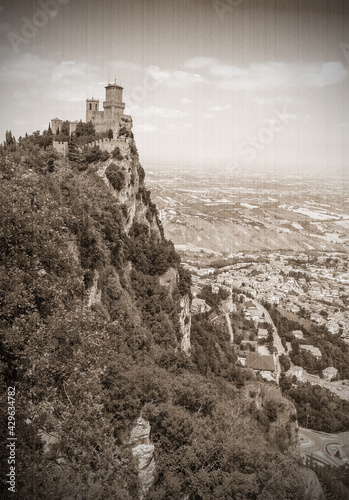 Rocca della Guaita photo