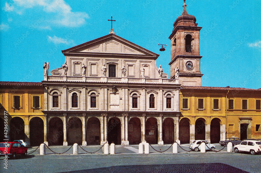 Give me the cathedral in the historic center of the city in the 60s