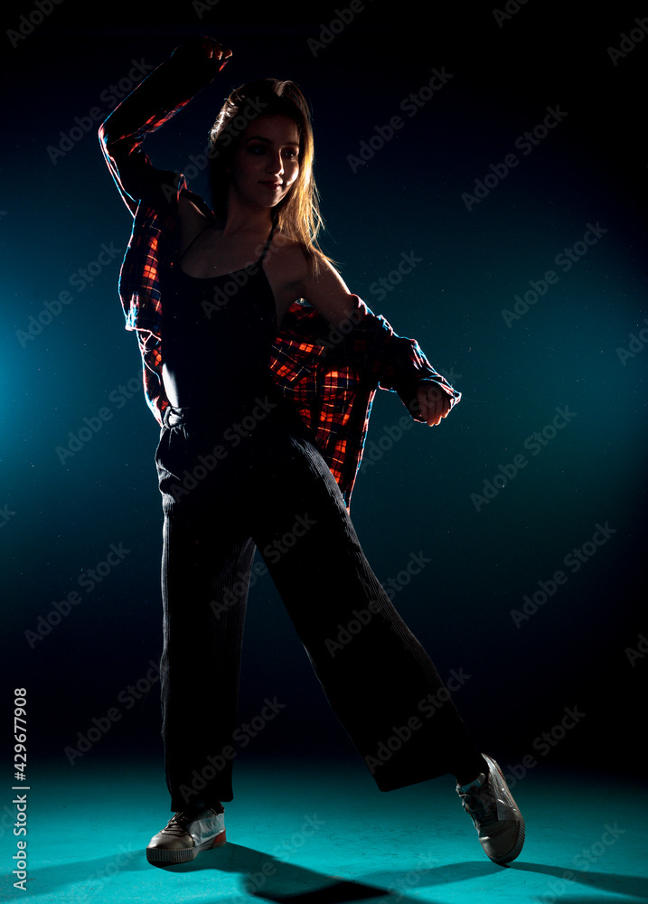 Fototapeta premium Young stylish dancer
