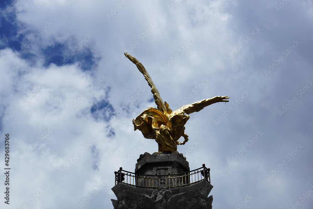 Fototapeta premium Estatua, monumento, escultura, angel de la independencia 