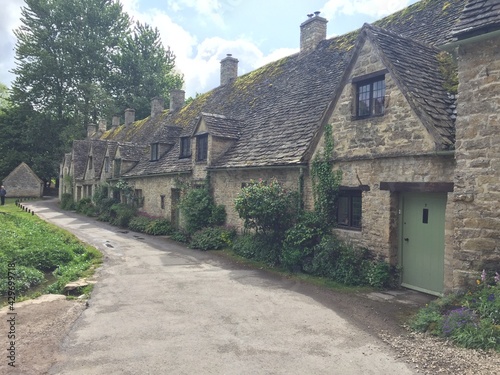 Cotswolds, Village of Bibury, the prettiest places in the world, Traditional Old England Houses,