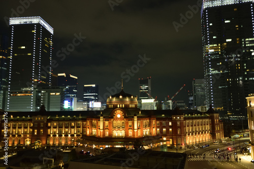 夜の東京駅