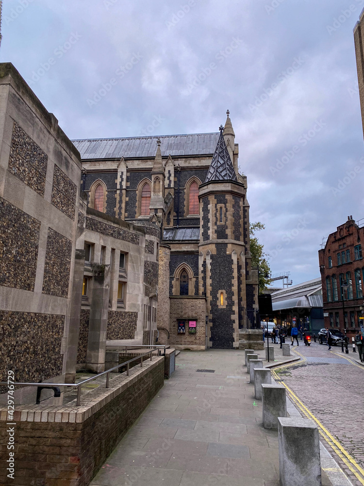 Fototapeta premium Historic Stone Church in London