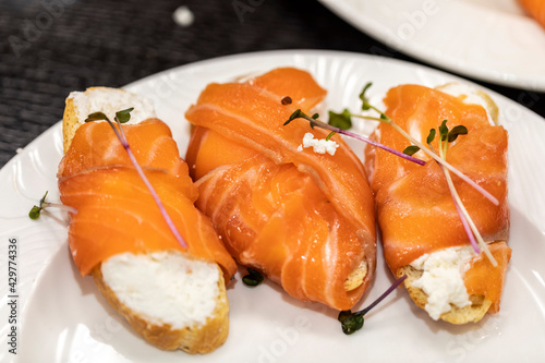 Bruschetta with ricotta and salmon