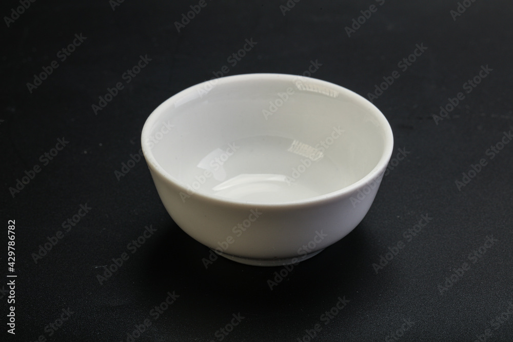 White proclean bowl for serving