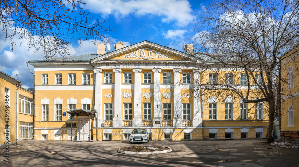 Fototapeta premium The Dolgov-Zhemochkin estate on Bolshaya Ordynka in Moscow