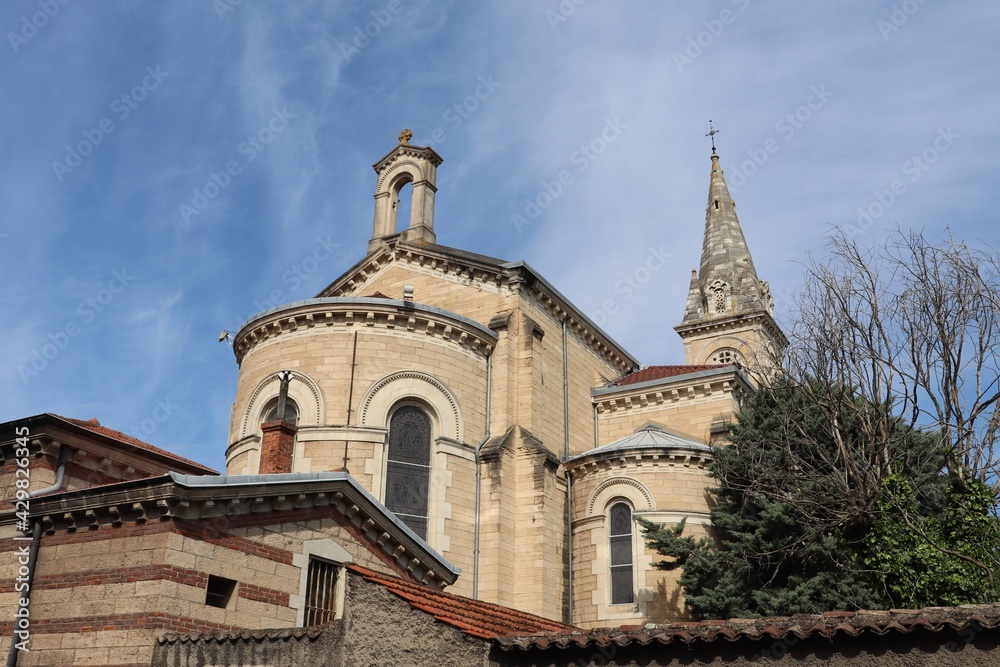 L'église catholique Notre Dame du bon secours dans le quartier de Montchat, ville de Lyon, département du Rhône, France 