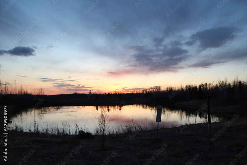 Final Glow, Pylypow Wetlands, Edmonton, Alberta Final Glow, Pylypow Wetlands, Edmonton, Alberta