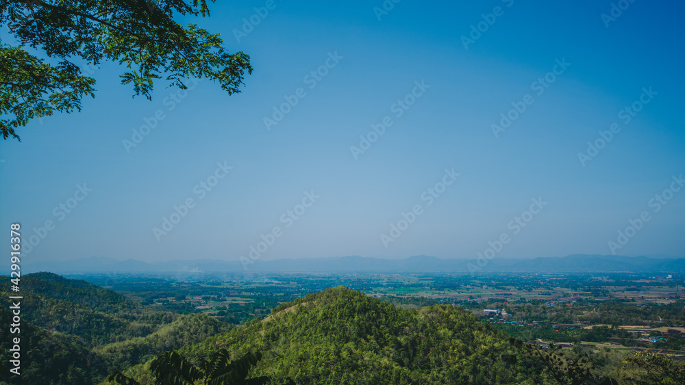 Obraz premium Travel on a high peak.