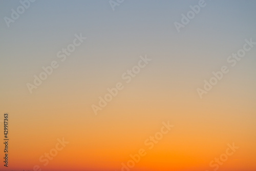 Sky gradient image © lijphoto