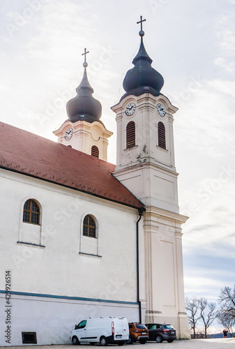 Tihany village on shores of Lake Balaton, Tihany Peninsula, Hungary. 17th century Baroque church built on site of the 10th century Benedictine Abbey.