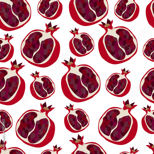 seamless pattern with pomegranate. red cut pomegranate with grains. stock vector illustration.