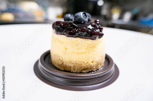  blueberry cheese cake on top filling