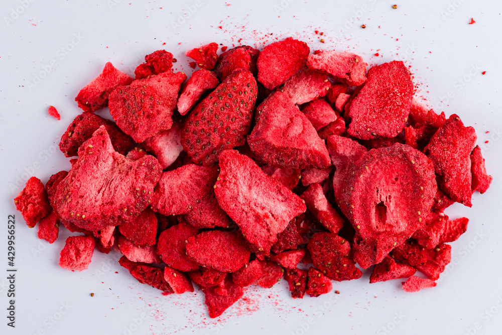 Lyophilized strawberries freeze -dried berries