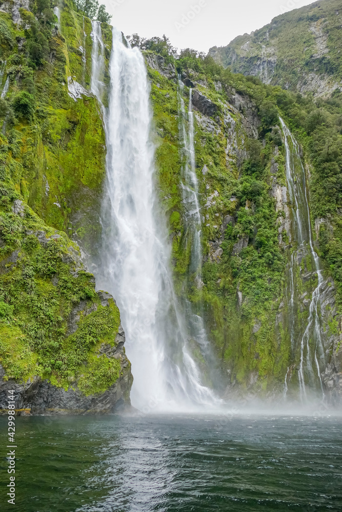 Fototapeta premium Waterfall at Milford Sound
