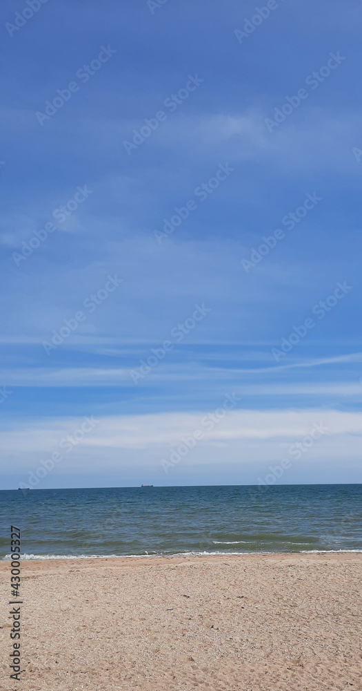 Fototapeta premium beach and blue sky
