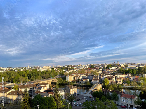 Foto Belle lumière sur Limoges au petit matin