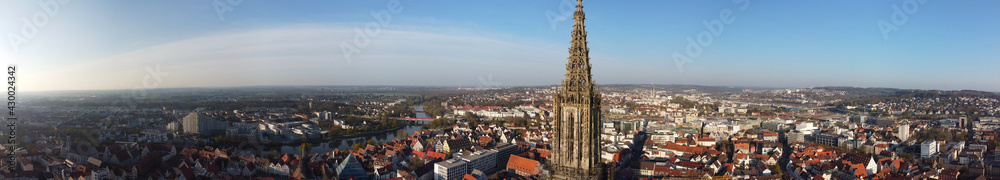 Ulm, Deutschland: Panorama der Donaustadt