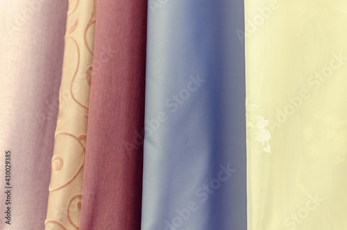 Colored curtains (curtains) to choose from, different colors.