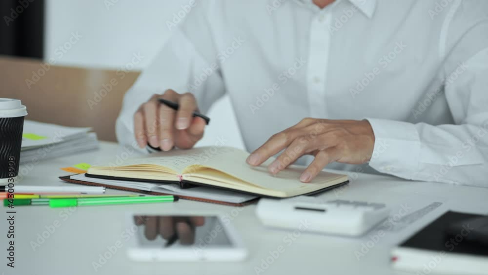 Startup business discussing in the office. business people working together. Startup Meeting Ideas communication concept
