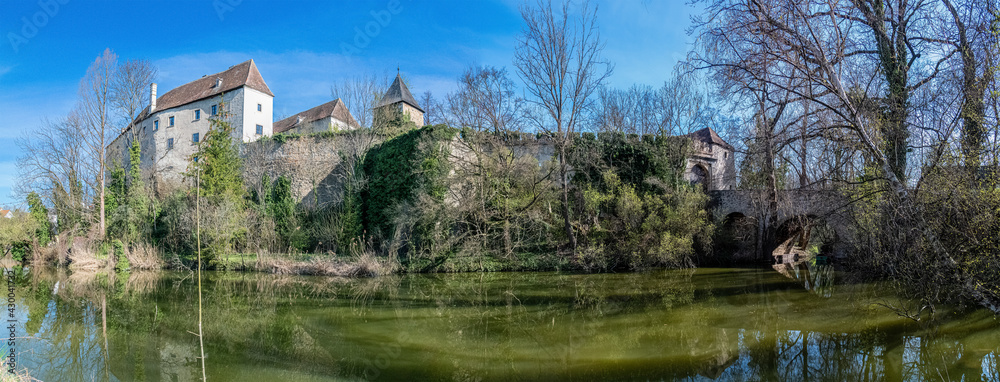 Fototapeta premium Castle Burgschleinitz ( Burg Burgschleinitz ) in Lower Austria, 24.04.2021
