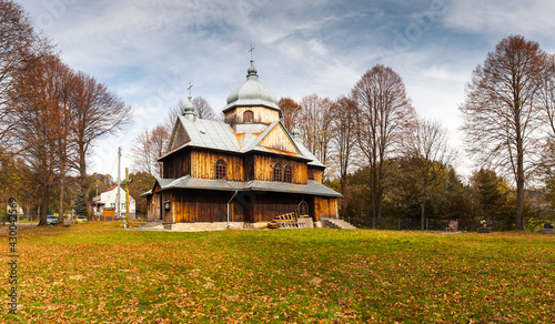 Cerkiew w Bystrem pod wezwaniem Michała Archanioła, obecnie kościół katolicki, Polska, Bystre / Orthodox church in Bystre dedicated to Michael the Archangel, now a Catholic church, Poland, Bystre 