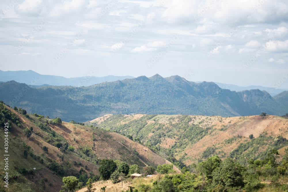 Beautiful rolling hills along the hike from Kalaw to Inle Lake