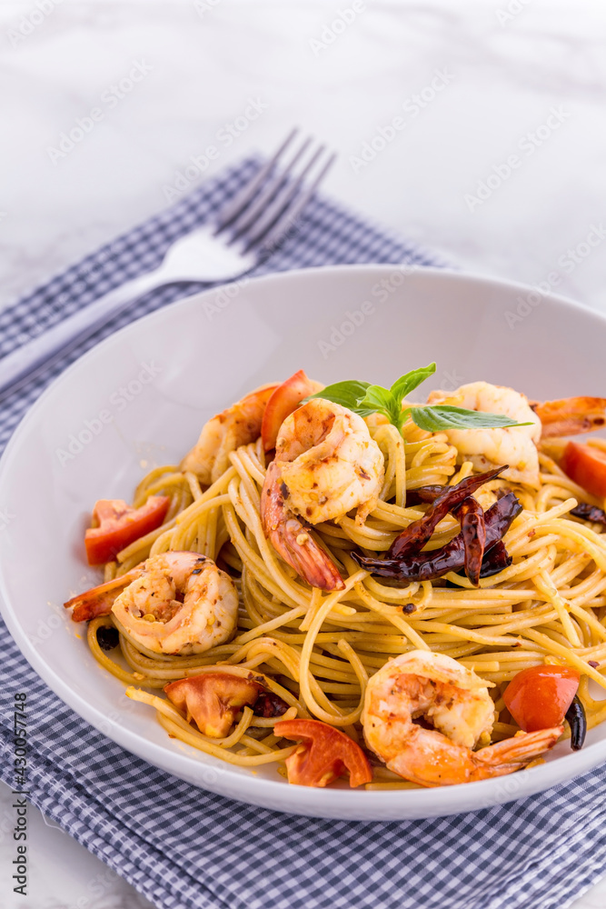 Spaghetti Spicy Dried Chilly with Shrimp Spaghetti Spicy Dried Chilly with Shrimp