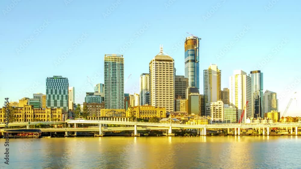 Time-lapse, waterscape in a city in Queensland. With the arrival of evening, cruise ships stop at port. Time-lapse, waterscape in a city in Queensland. With the arrival of evening, cruise ships stop at port.
