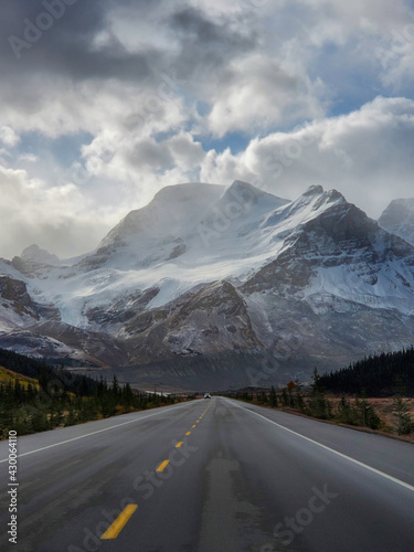 canadian rocky mountains © Anderson